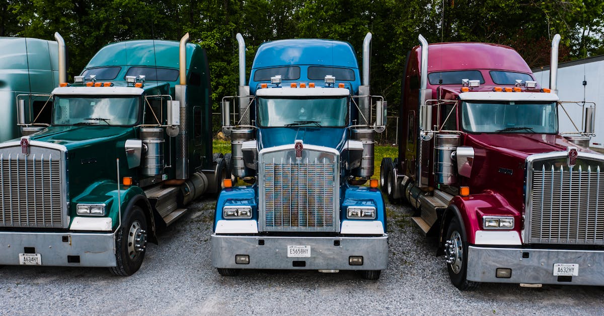 Best Trucking Factoring Companies in 2026: Rates, Fees, Contract Terms, and Reviews for Owner-Operators and Small Fleets